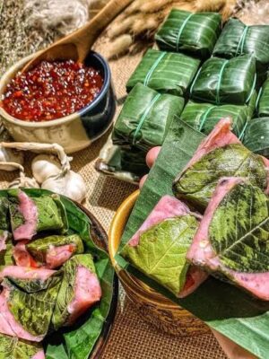 ELBE FOODIE - FROZEN GUAVA LEAF-WRAPPED FERMENTED PORK 10PCS - 300G (NEM CHUA LÁ ỔI BÌNH ĐỊNH)